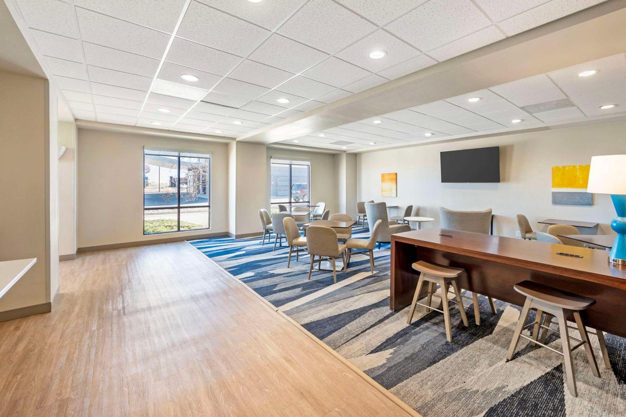 Comfort Inn & Suites Rawlins Bagian luar foto