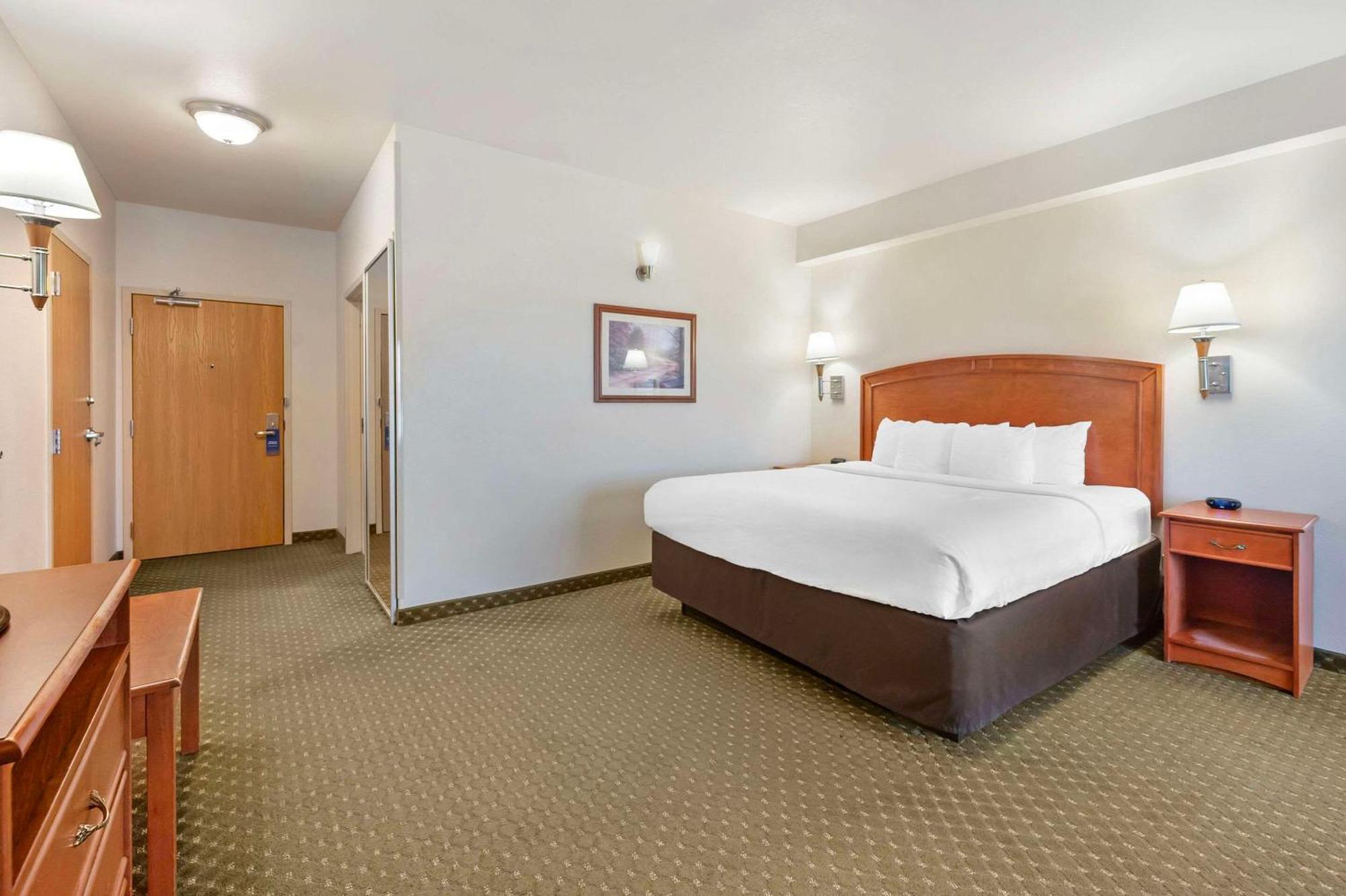 Comfort Inn & Suites Rawlins Bagian luar foto