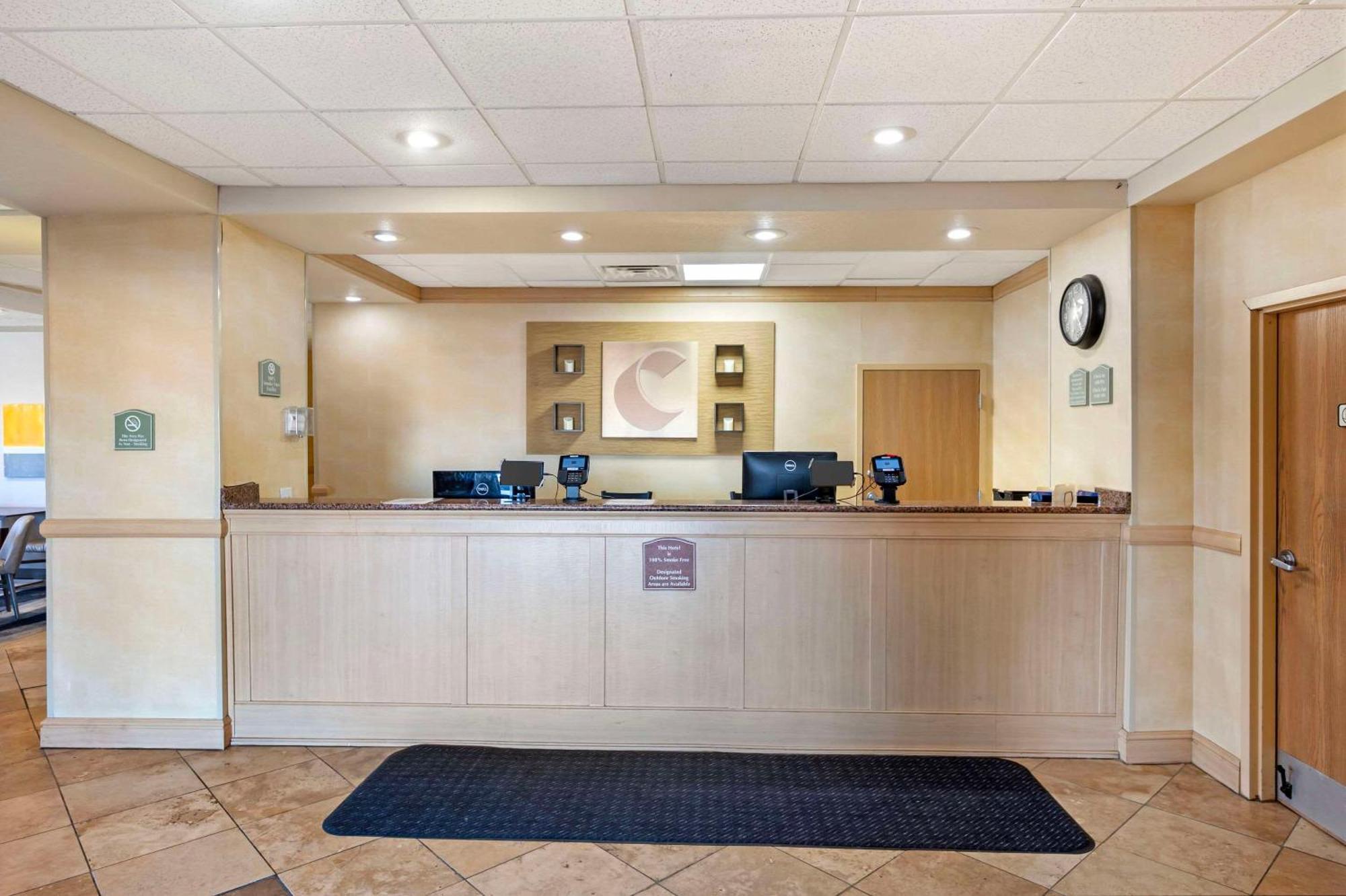 Comfort Inn & Suites Rawlins Bagian luar foto