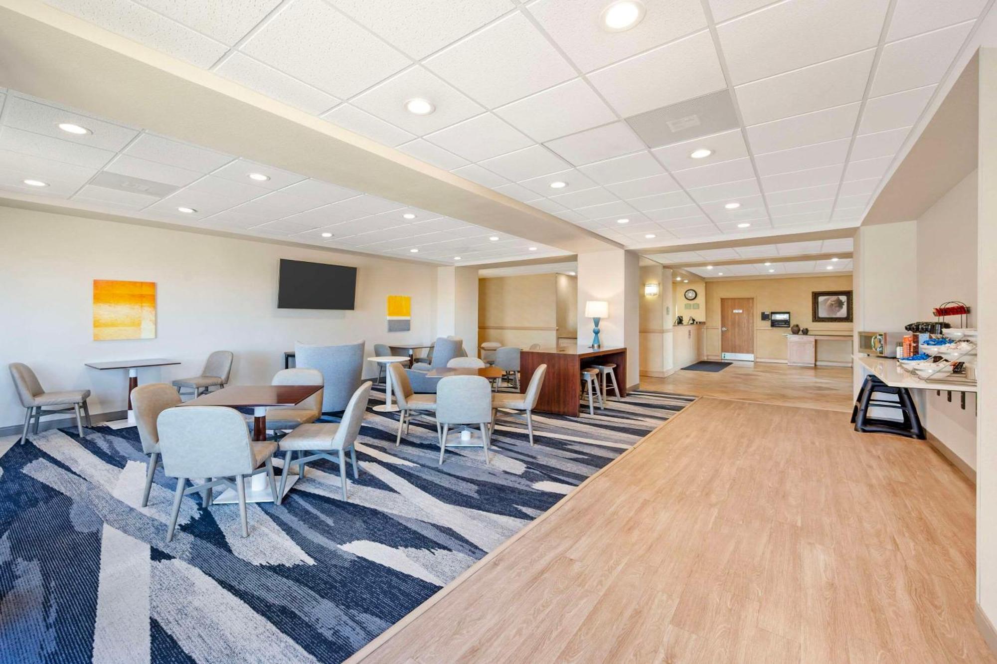 Comfort Inn & Suites Rawlins Bagian luar foto